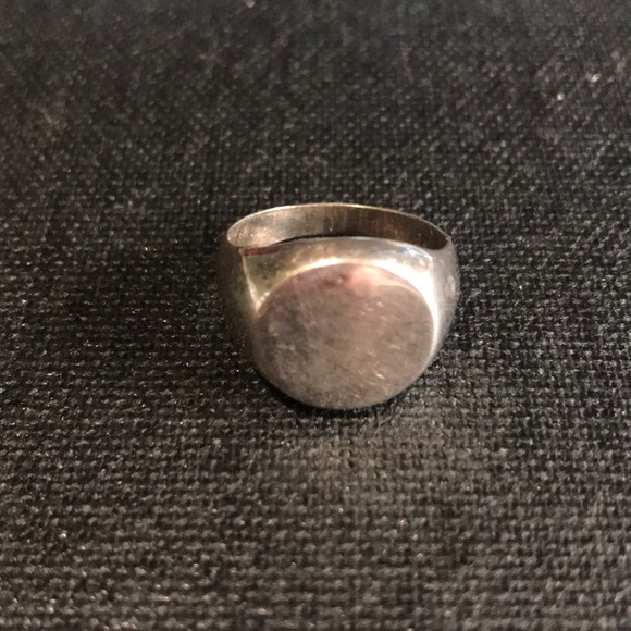 Ring - Picture 6 of 7